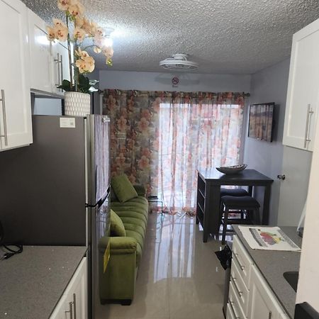 Comfy And Cozy Apartamento Kingston Exterior foto