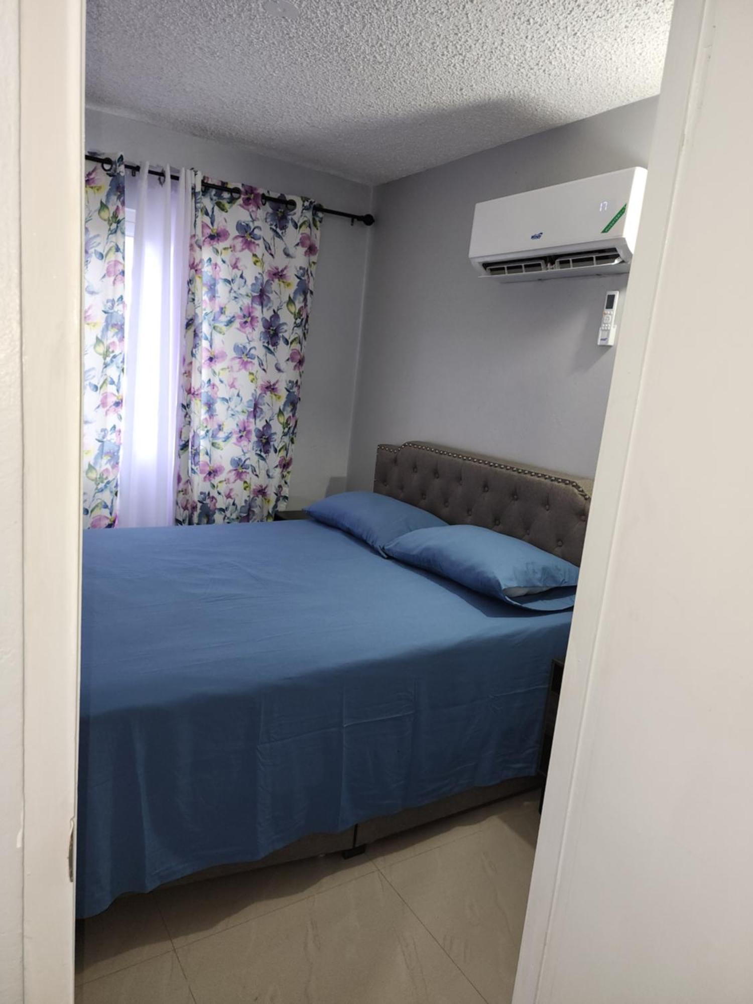 Comfy And Cozy Apartamento Kingston Exterior foto